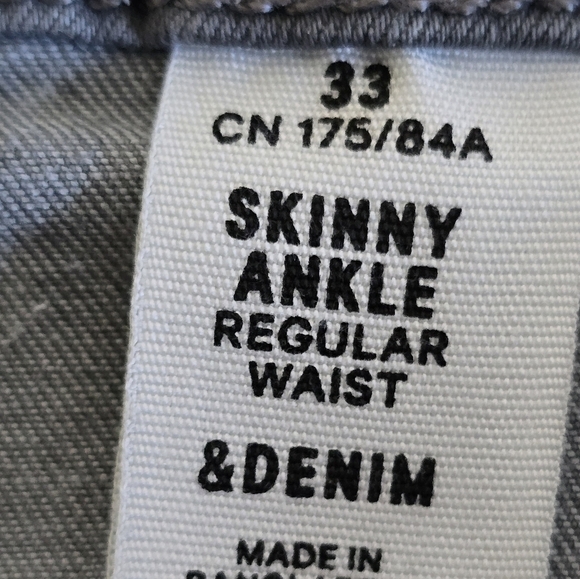 &Denim Women's High Rise Skinny Jeans, Washed Gray color. 5pockets,  size 33 - Picture 10 of 10